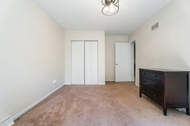 926 S Cedar Road, New Lenox, IL 60451