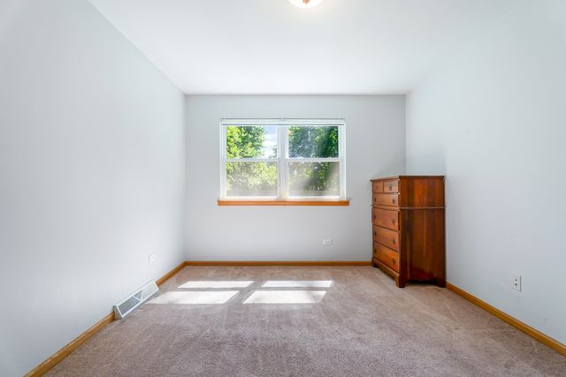 926 S Cedar Road, New Lenox, IL 60451
