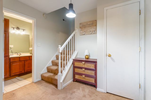 926 S Cedar Road, New Lenox, IL 60451