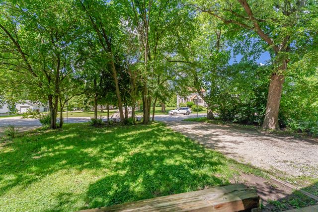 926 S Cedar Road, New Lenox, IL 60451