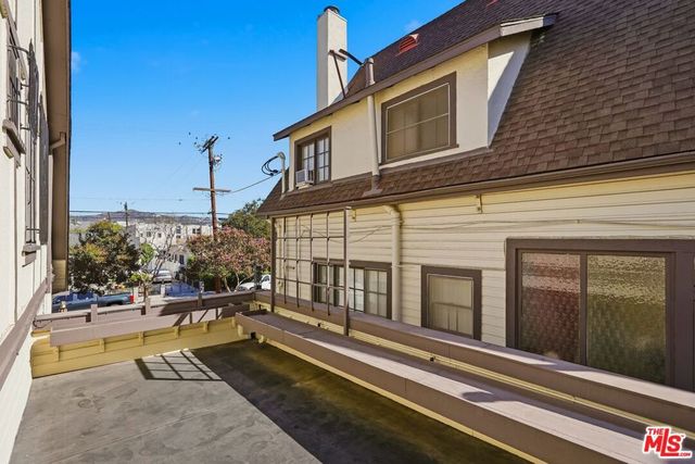 5076 Lemon Grove Avenue, Los Angeles, CA 90029
