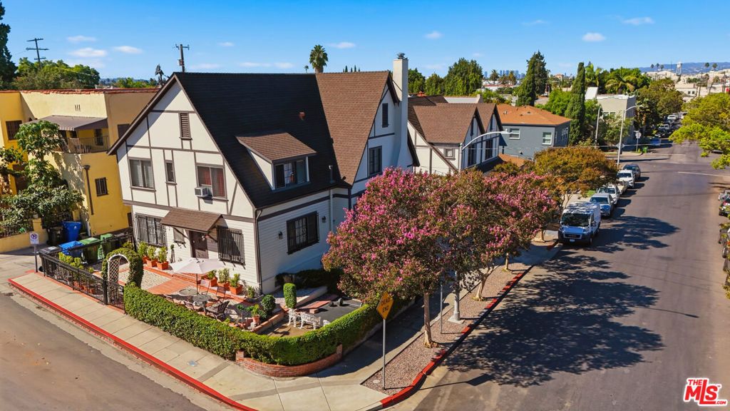 5076 Lemon Grove Avenue, Los Angeles, CA 90029