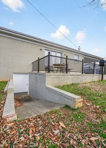 226 Roosevelt Rd, Mcminnville, TN 37110