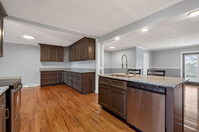 226 Roosevelt Rd, Mcminnville, TN 37110