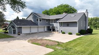 7492 River Road, Flushing, MI 48433