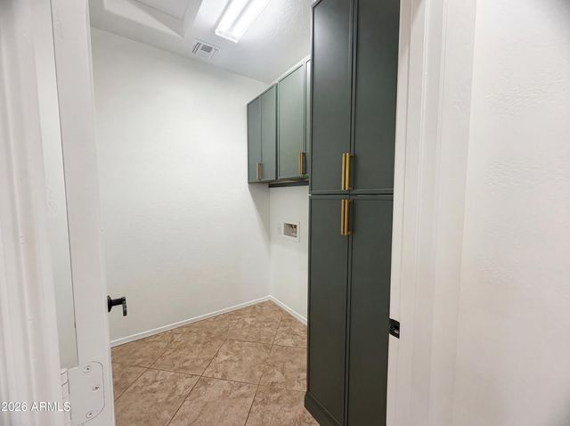 1794 W SAWTOOTH Way, San Tan Valley, AZ 85144