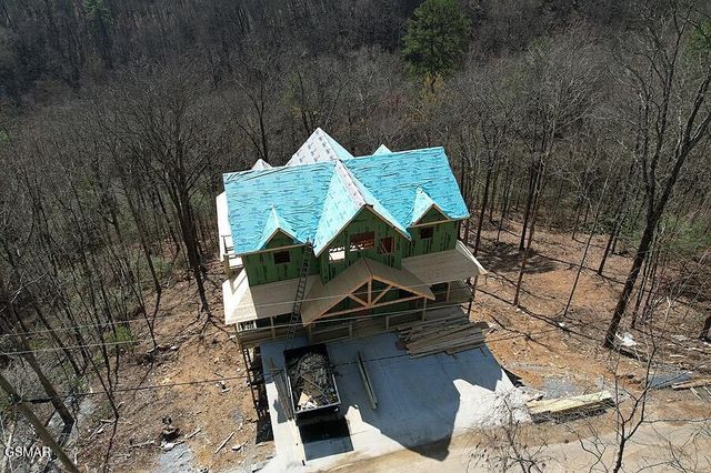 2716 Pine Crest Lane, Sevierville, TN 37862