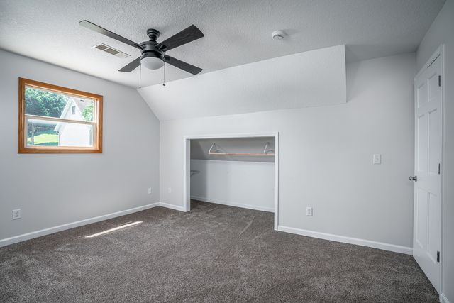 1148 Valley Drive, Riverdale, IA 52722