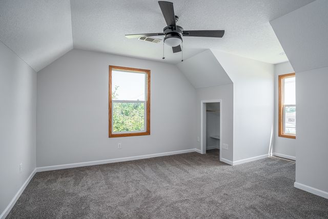 1148 Valley Drive, Riverdale, IA 52722