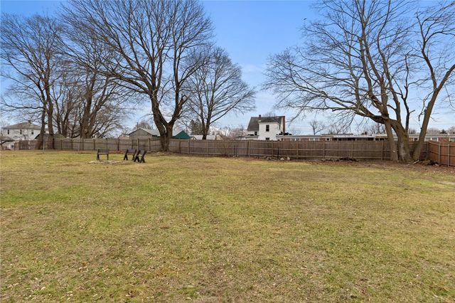 52 Blake Street, Warwick, RI 02889