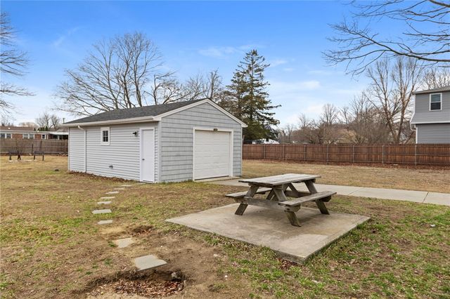 52 Blake Street, Warwick, RI 02889