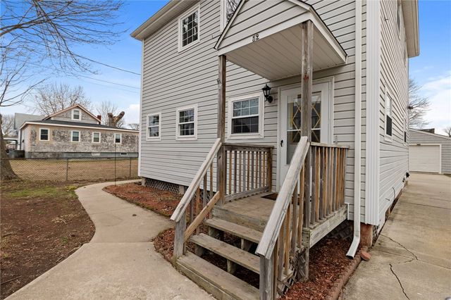 52 Blake Street, Warwick, RI 02889