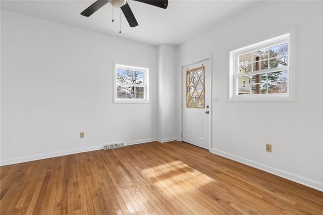 52 Blake Street, Warwick, RI 02889