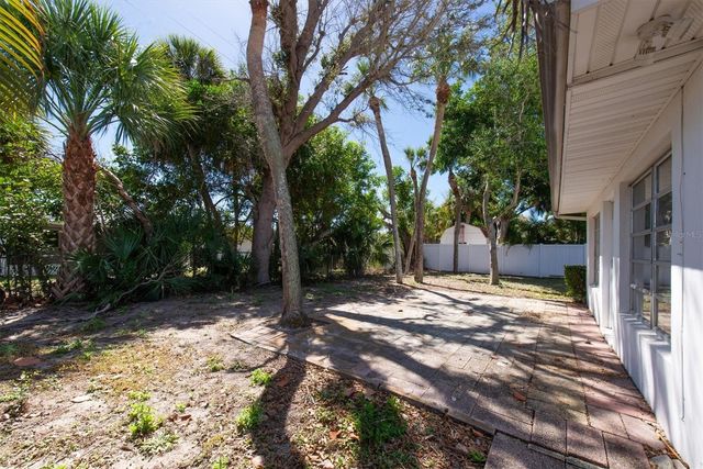 456 85TH AVENUE, St Pete Beach, FL 33706