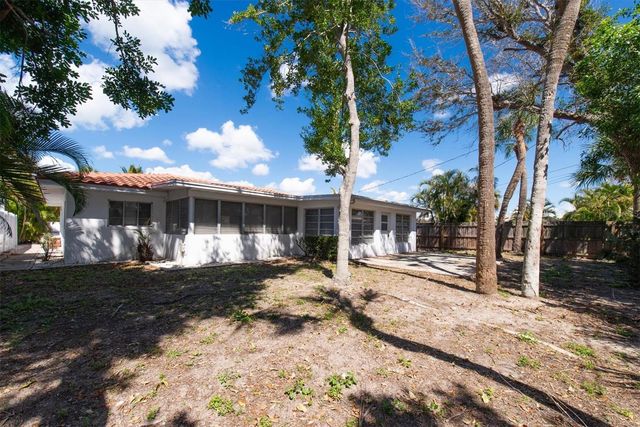 456 85TH AVENUE, St Pete Beach, FL 33706