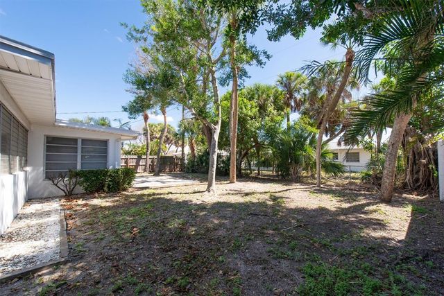 456 85TH AVENUE, St Pete Beach, FL 33706