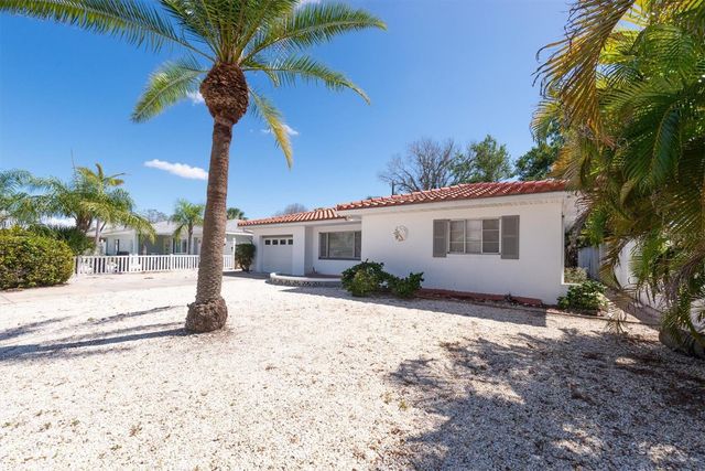 456 85TH AVENUE, St Pete Beach, FL 33706