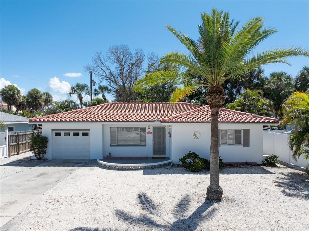 456 85TH AVENUE, St Pete Beach, FL 33706