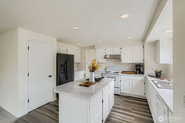 26416 126th Place SE, Kent, WA 98030