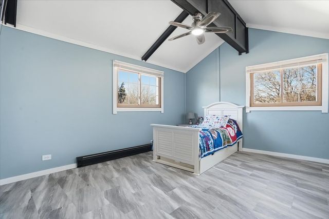 422 PEMBROKE Road SW, Poplar Grove, IL 61065