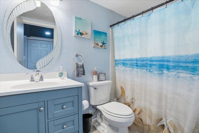 422 PEMBROKE Road SW, Poplar Grove, IL 61065