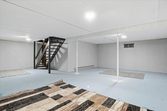 422 PEMBROKE Road SW, Poplar Grove, IL 61065