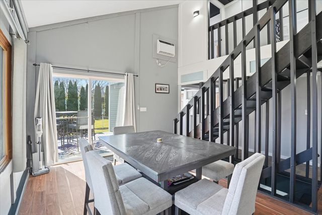 422 PEMBROKE Road SW, Poplar Grove, IL 61065