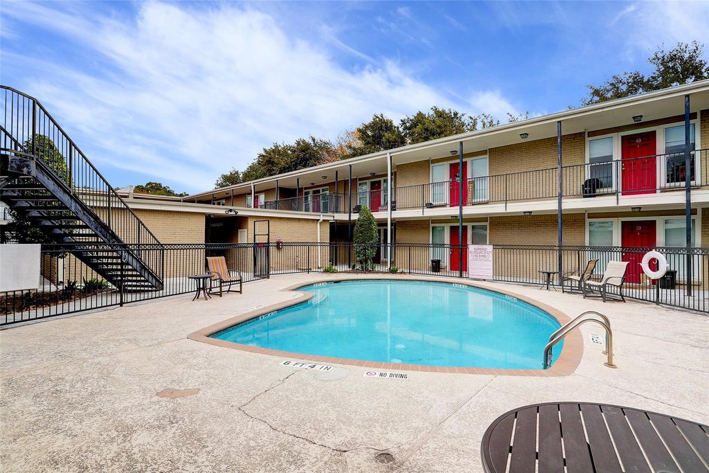 835 Heights Boulevard 25, Houston, TX 77007