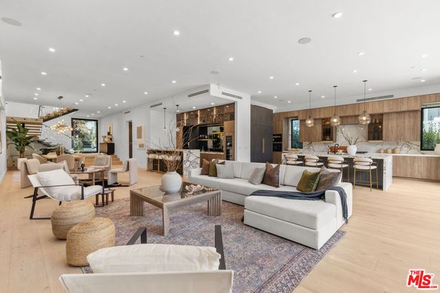 1964 Thayer Avenue, Los Angeles, CA 90025