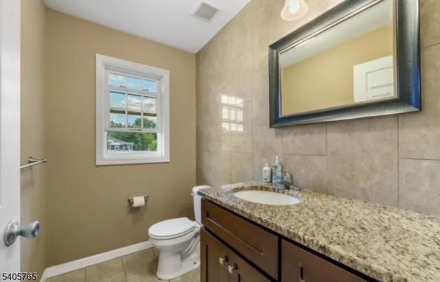 431 Raritan Rd, Linden City, NJ 07036