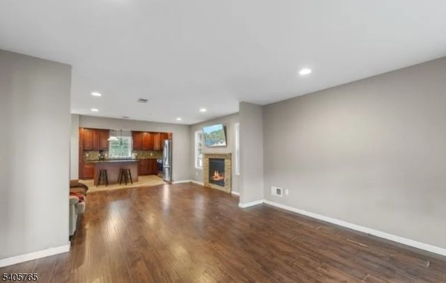 431 Raritan Rd, Linden City, NJ 07036