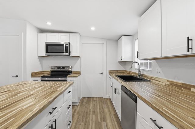 9024 SW 104TH TERRACE, Gainesville, FL 32608