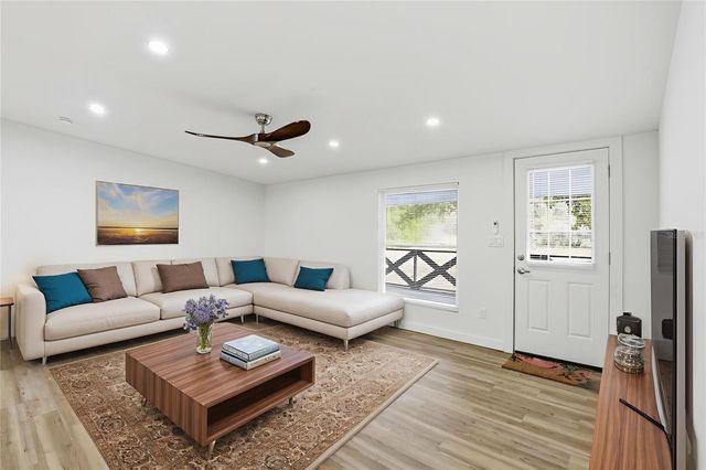 9024 SW 104TH TERRACE, Gainesville, FL 32608