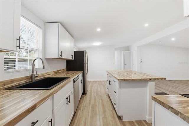 9024 SW 104TH TERRACE, Gainesville, FL 32608