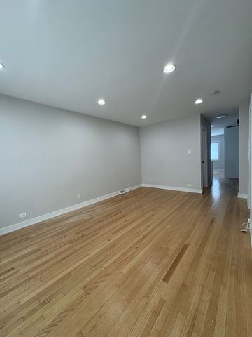 6525 W 63rd Place, Chicago, IL 60638
