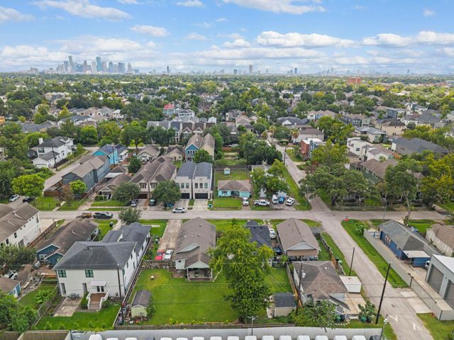 503 & 509 E 28th Street, Houston, TX 77008