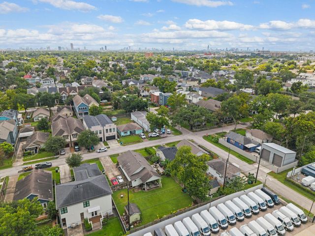 503 & 509 E 28th Street, Houston, TX 77008