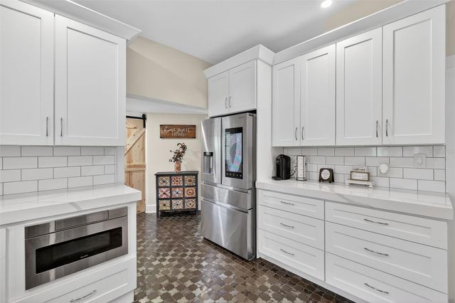 932 N MCDONALD STREET, Mount Dora, FL 32757