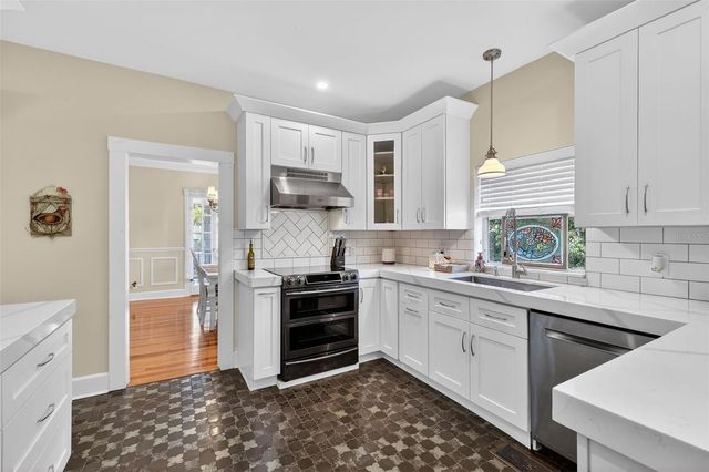 932 N MCDONALD STREET, Mount Dora, FL 32757