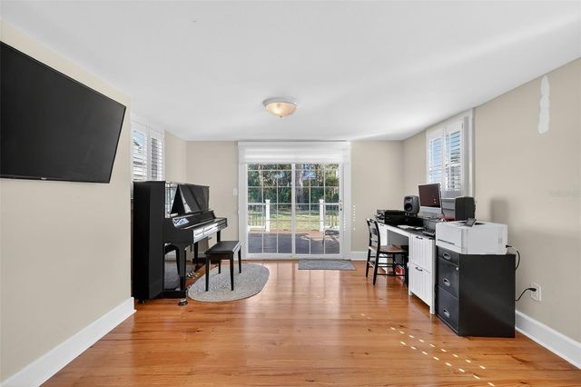 932 N MCDONALD STREET, Mount Dora, FL 32757