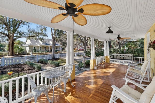 932 N MCDONALD STREET, Mount Dora, FL 32757