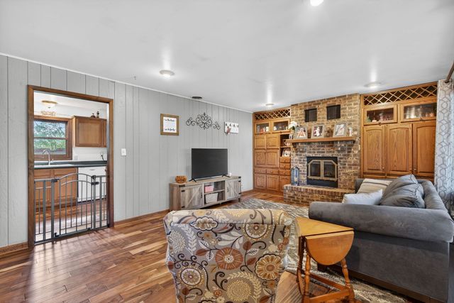 1555 N Rollin Lane, Coal City, IL 60416