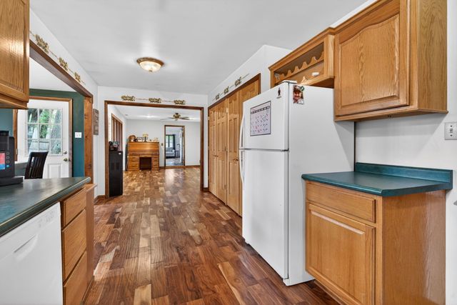 1555 N Rollin Lane, Coal City, IL 60416