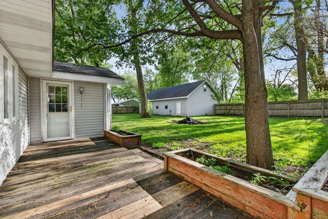 1555 N Rollin Lane, Coal City, IL 60416