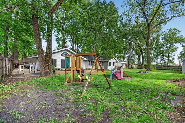 1555 N Rollin Lane, Coal City, IL 60416