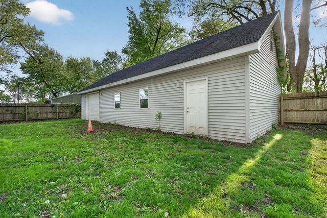 1555 N Rollin Lane, Coal City, IL 60416