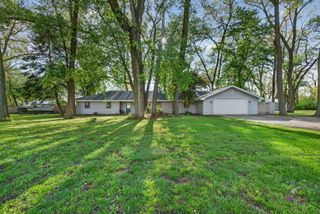 1555 N Rollin Lane, Coal City, IL 60416