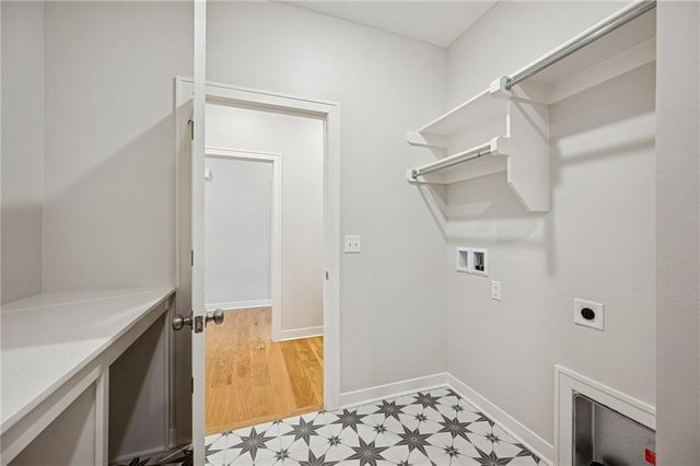 901 Reed Drive, Raymore, MO 64083