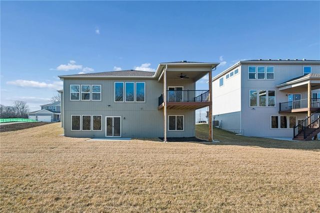 901 Reed Drive, Raymore, MO 64083
