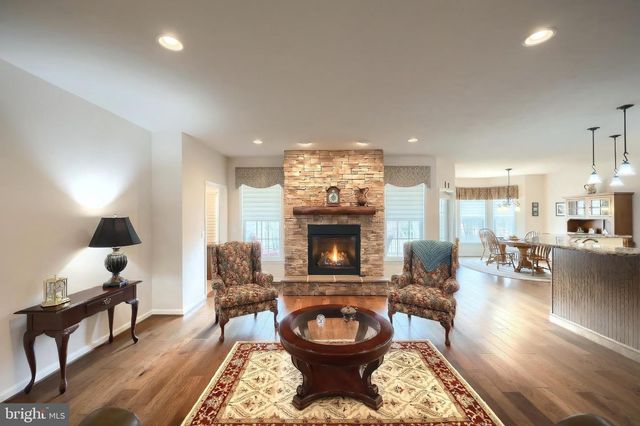 153 STONERS CIR, Littlestown, PA 17340